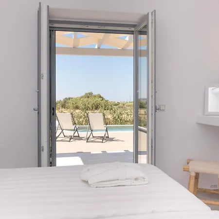 Villa Isalos Naxos Naxos City