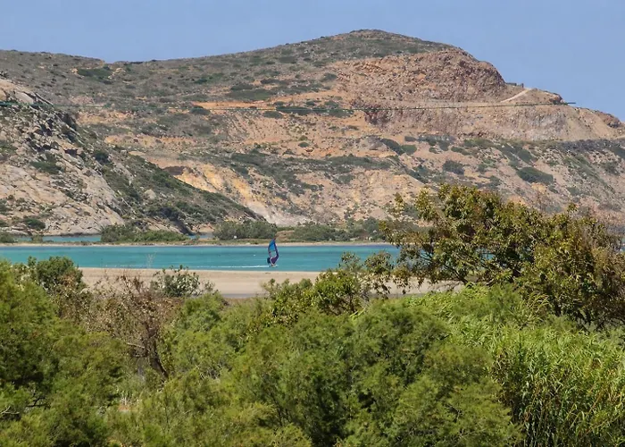 Isalos Naxos * Naxos City